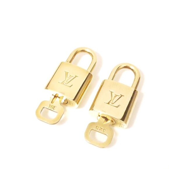 100% Authentic Louis Vuitton Shiny Gold 2 Locks and Keys - Picture 4 of 8